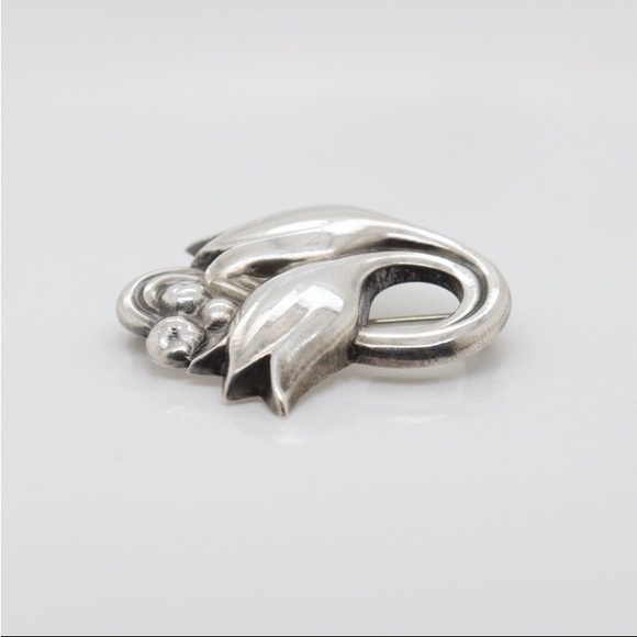 Georg Jensen « Tulips and Berries « Brooch, Rare ~ Denmark Vintage Piece ~ - Picture 4 of 12